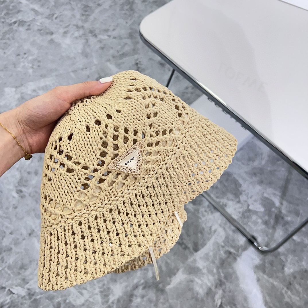 miumiu cap