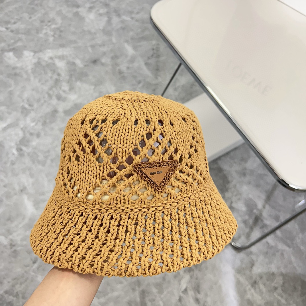 miumiu cap