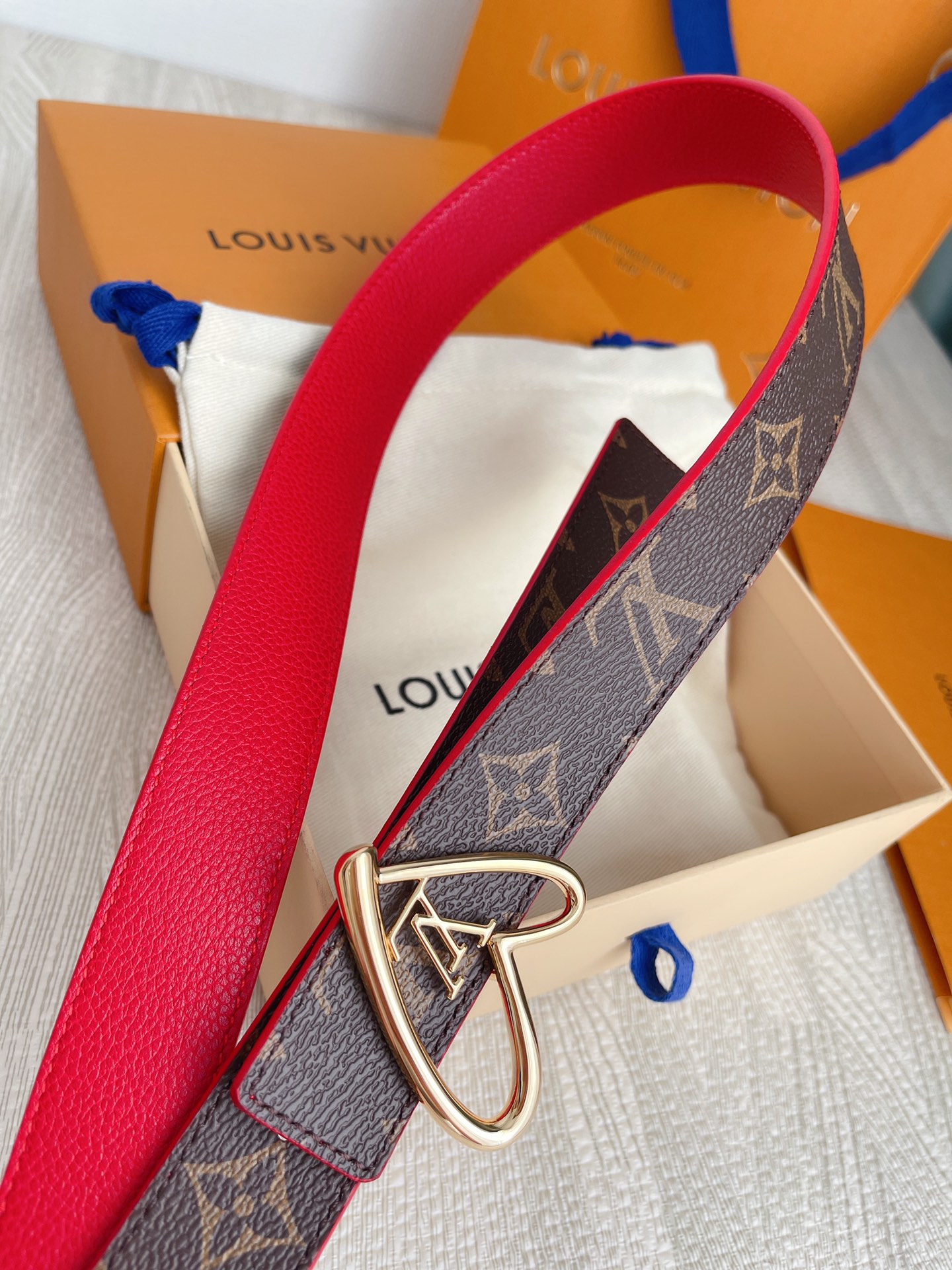 lv Belt