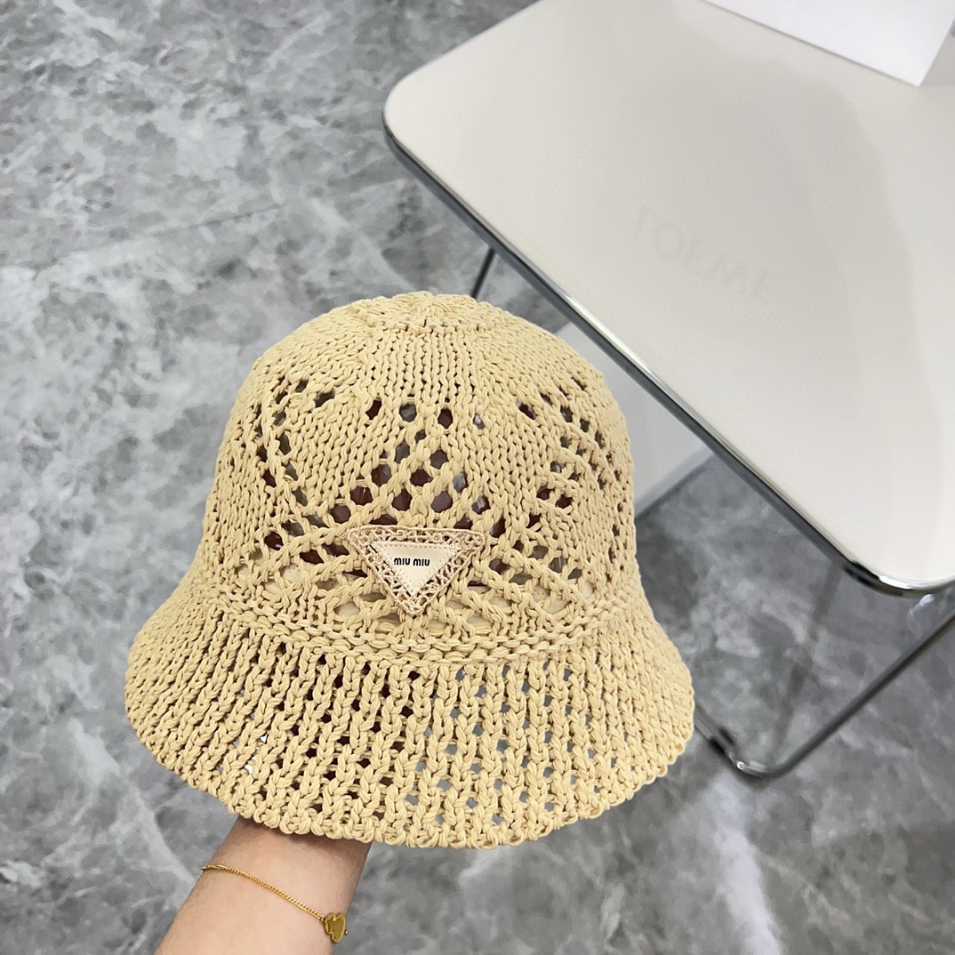 miumiu cap