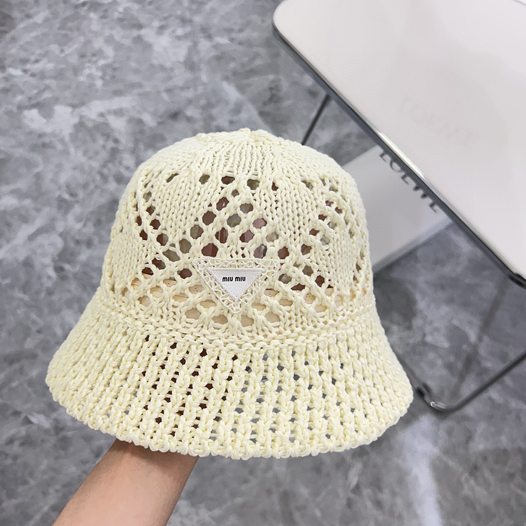 miumiu cap