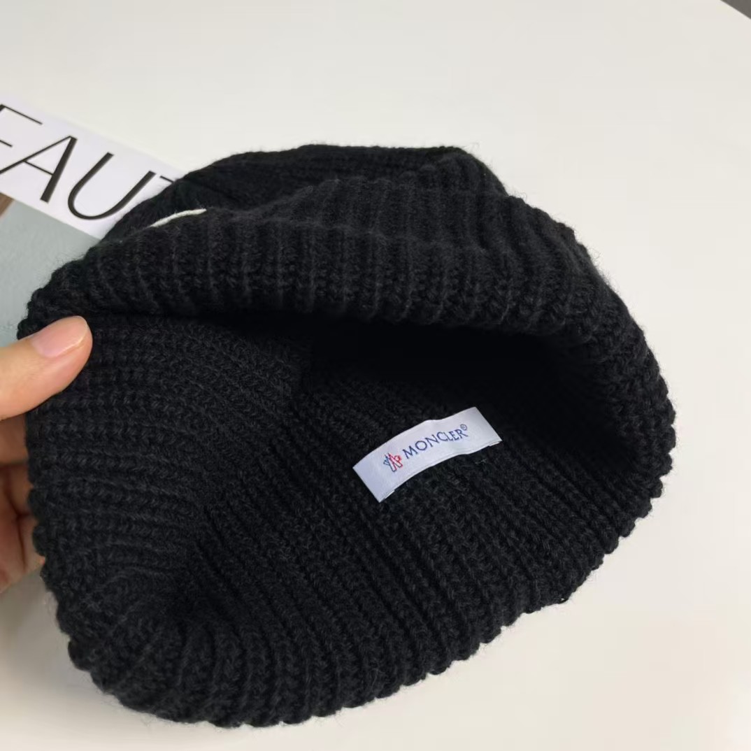 Moncler Knitted hat