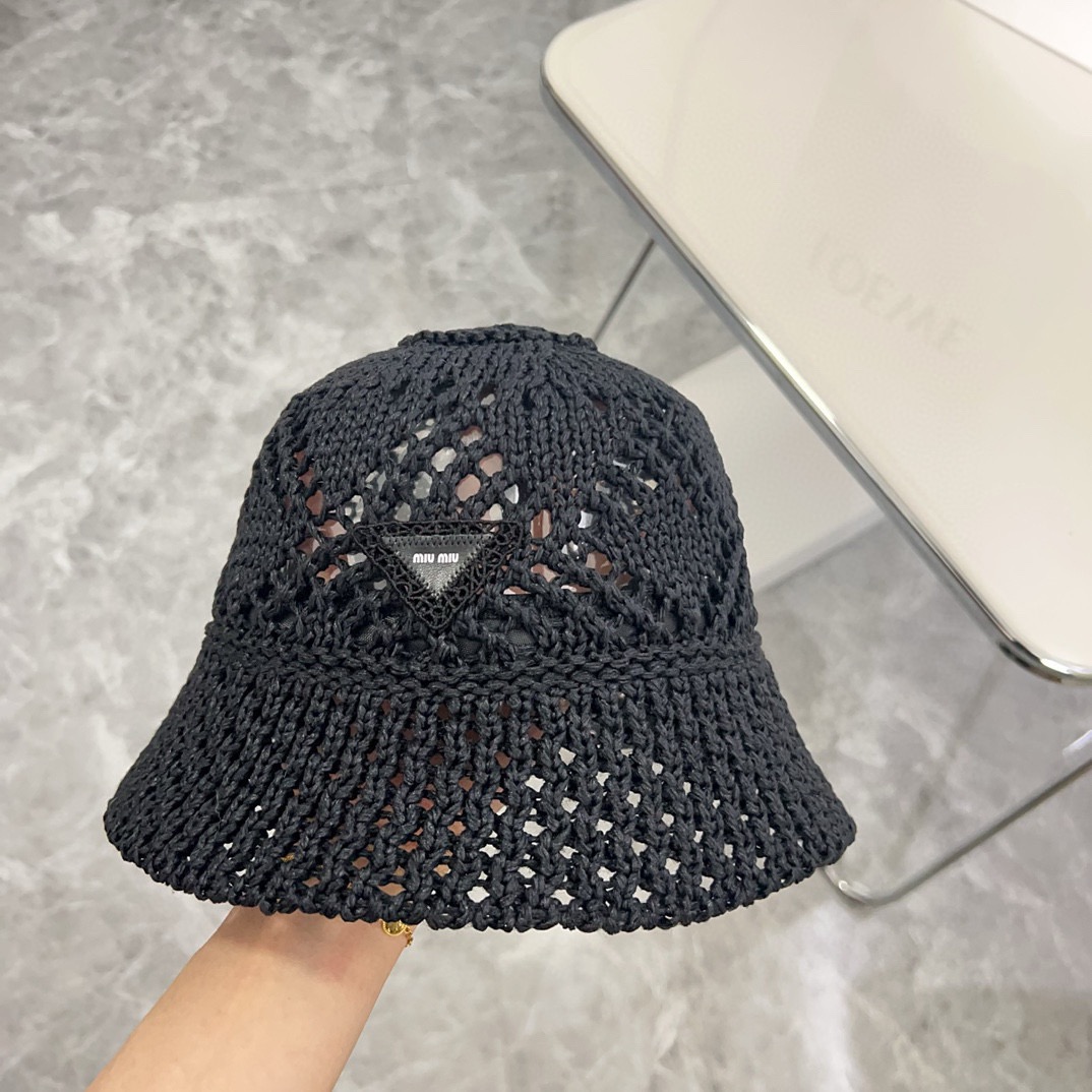 miumiu cap