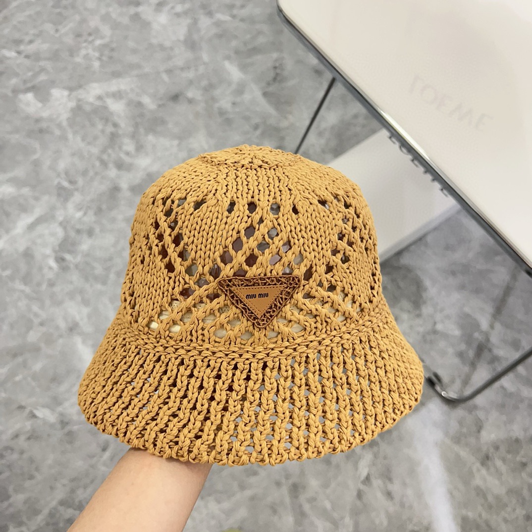 miumiu cap