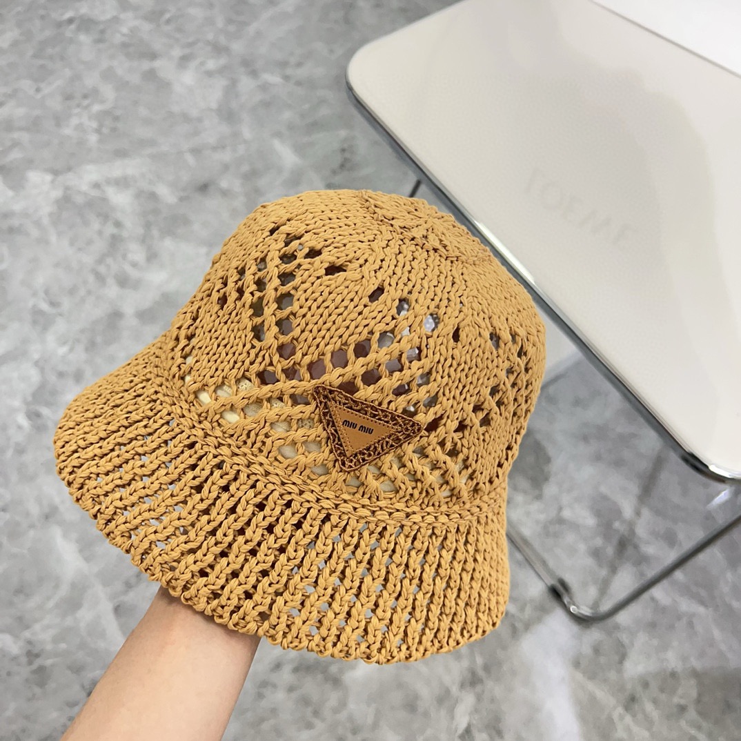 miumiu cap