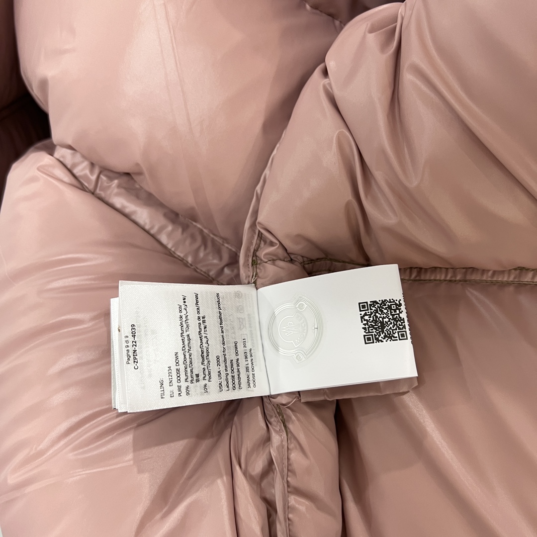 𝗠𝗼𝗻𝗰𝗹𝗲𝗿 FW22 Abbaye jacket