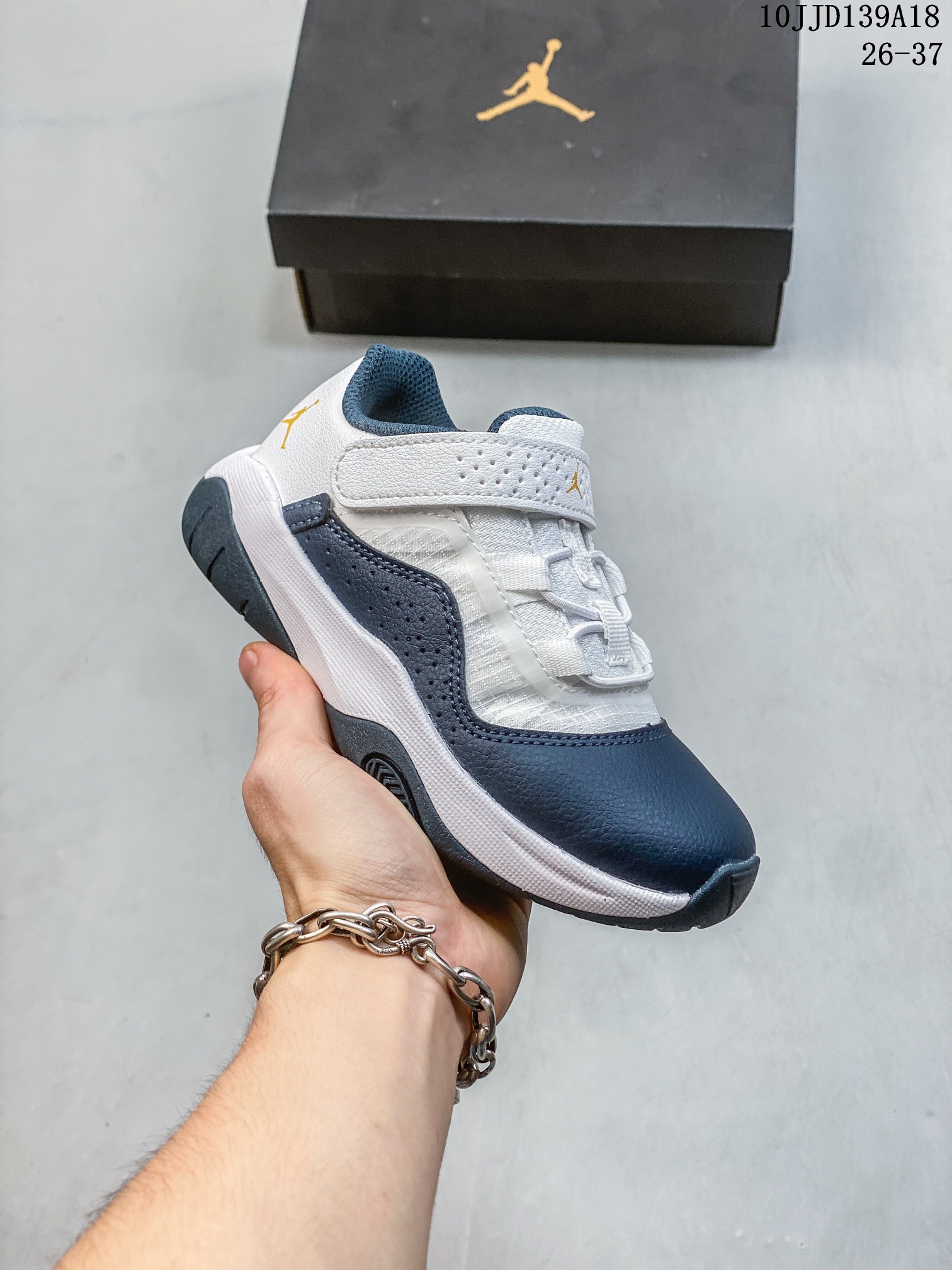 Nike AIR JORDAN Air Jordan 11 Cmft Low children's shoes