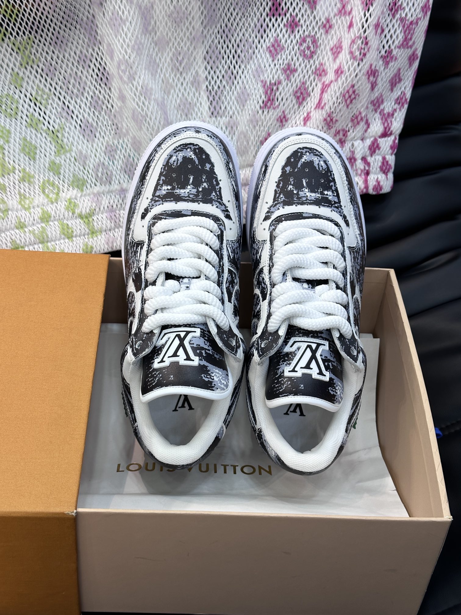 LV x nike low-top casual sneakers