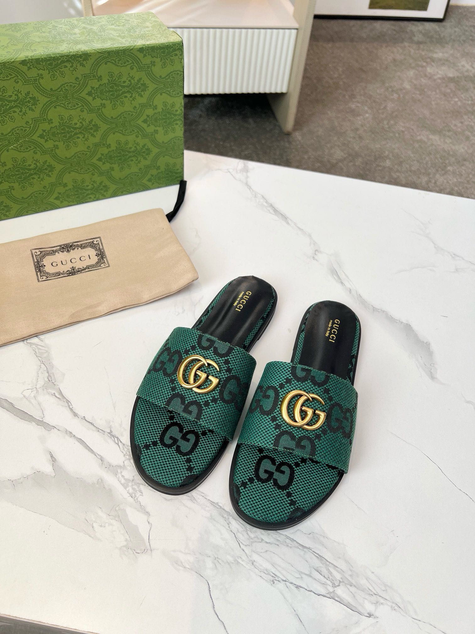 GUCCI Slippers