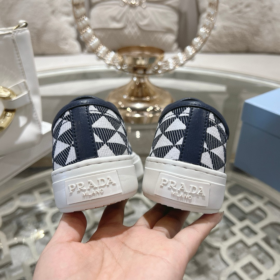 PRADA Sneakers