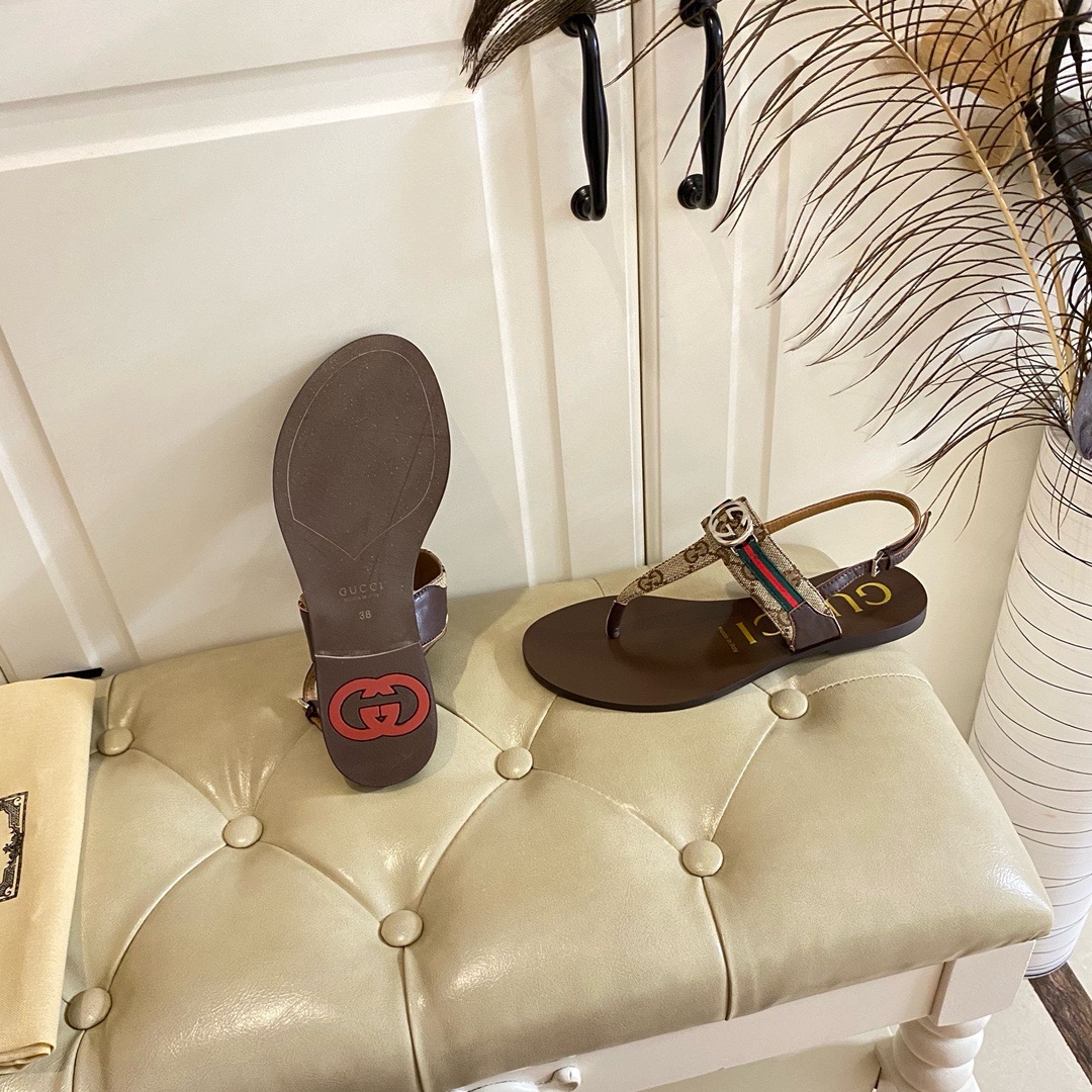 GUCCI Flip-toe Sandals