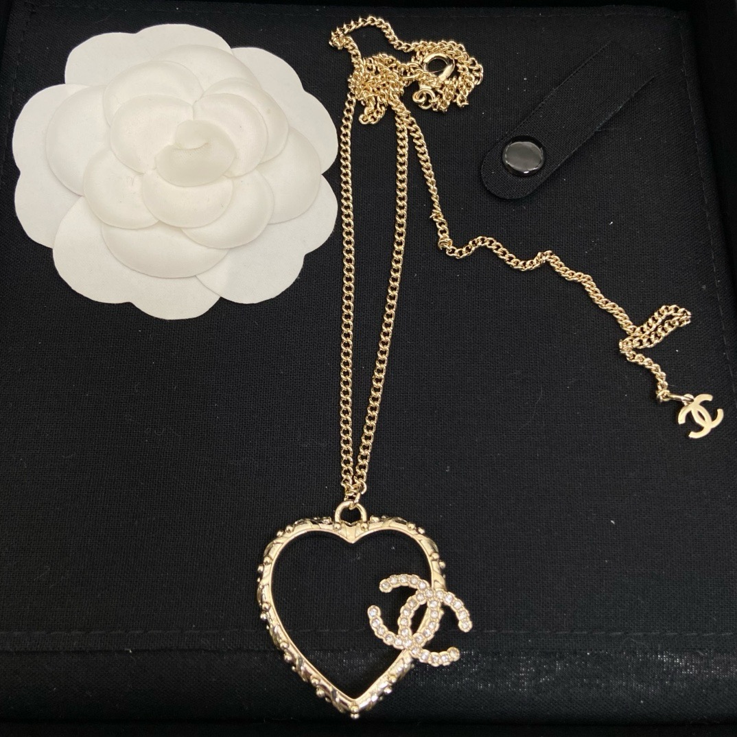 CHANEL Necklace