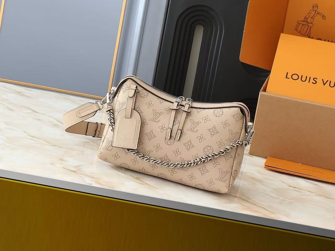 LV Hand It All Handbag (29*18*13cm)