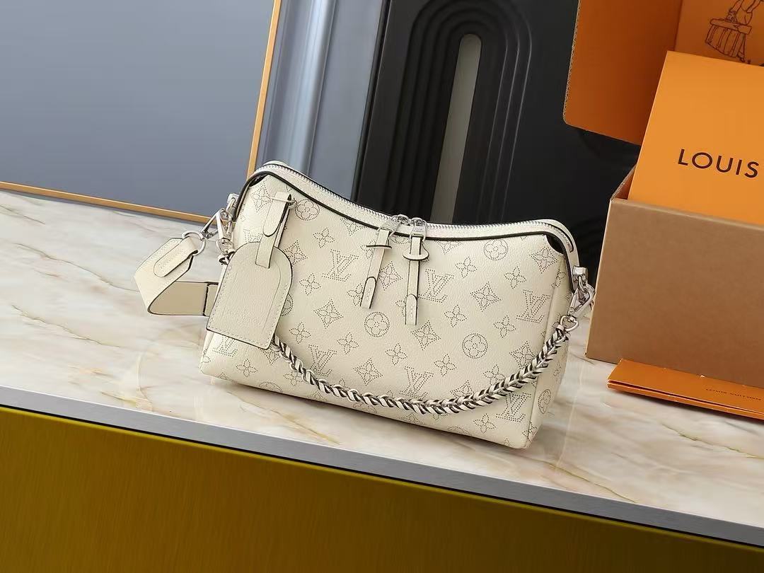 LV Hand It All Handbag (29*18*13cm)