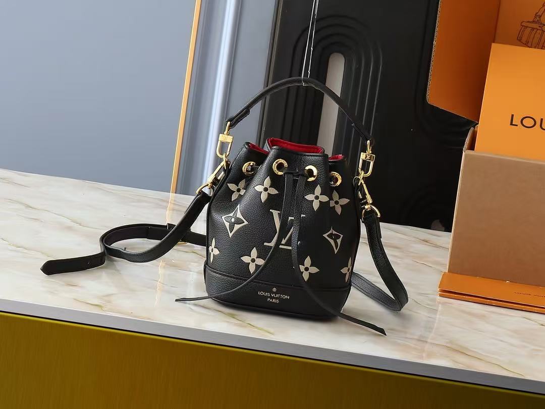 LV Nano Noe Bags （16*13*10cm）
