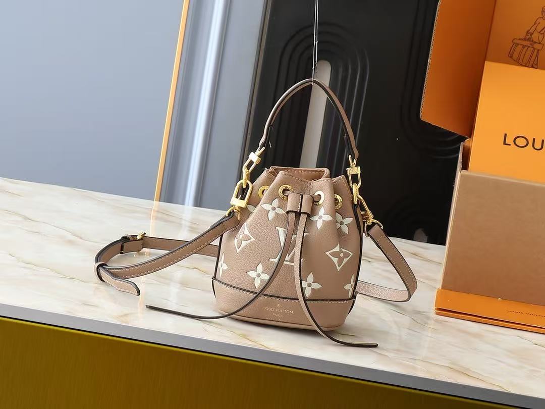 LV Nano Noe Bags （16*13*10cm）