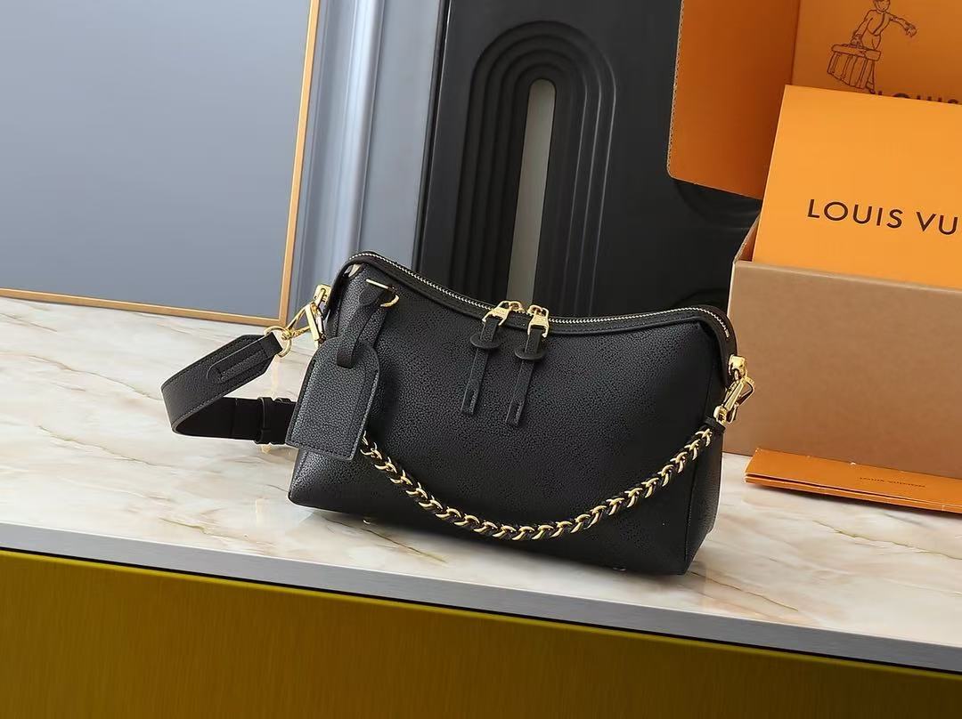 LV Hand It All Handbag (29*18*13cm)