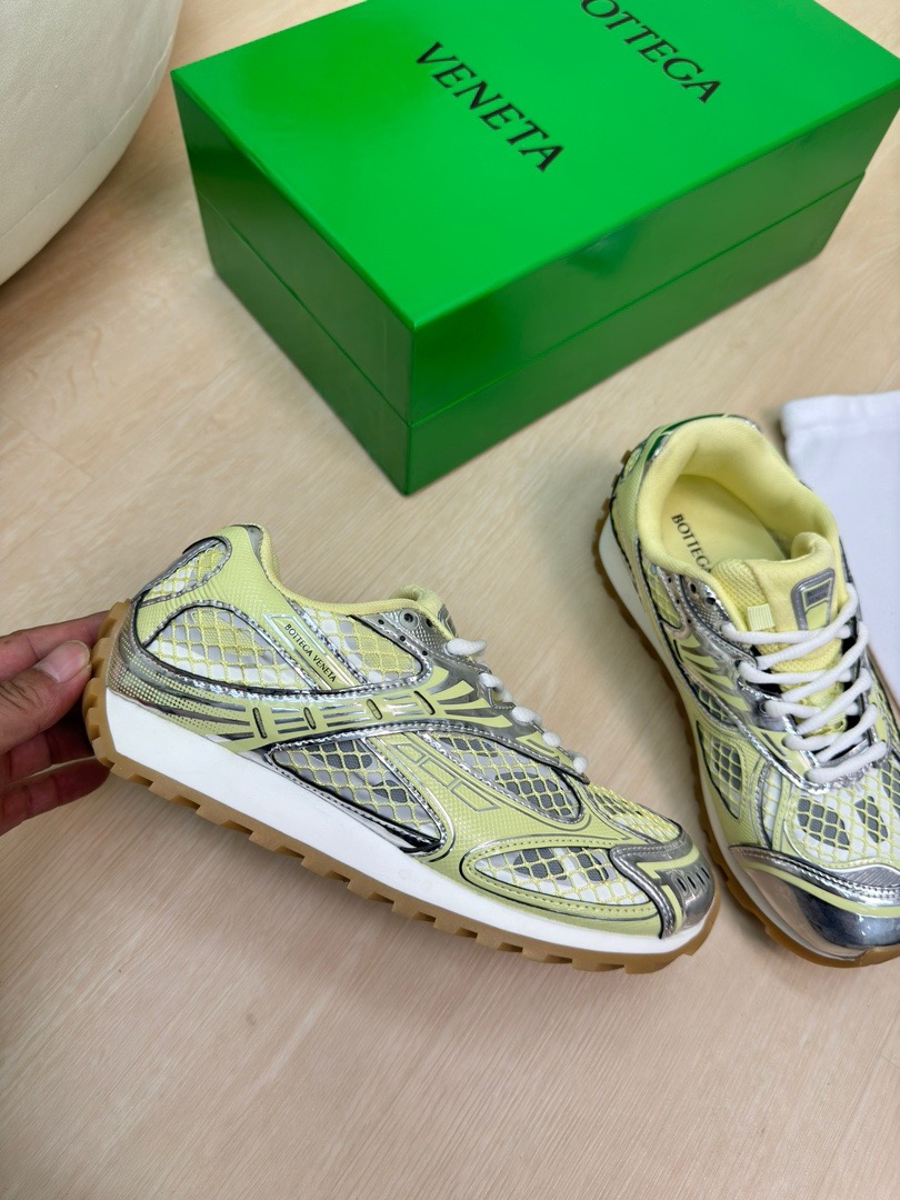 BV orbit Sneakers