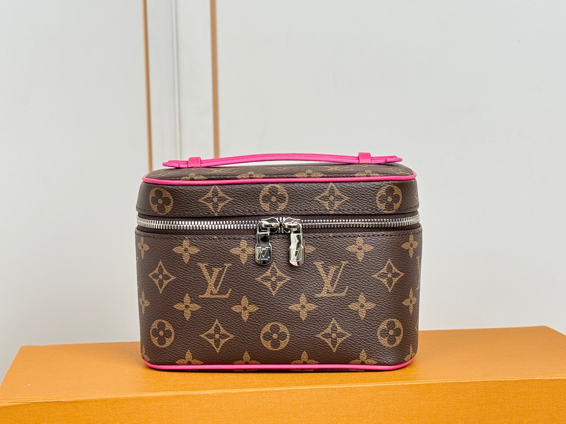 LV Nine BB Makeup bag