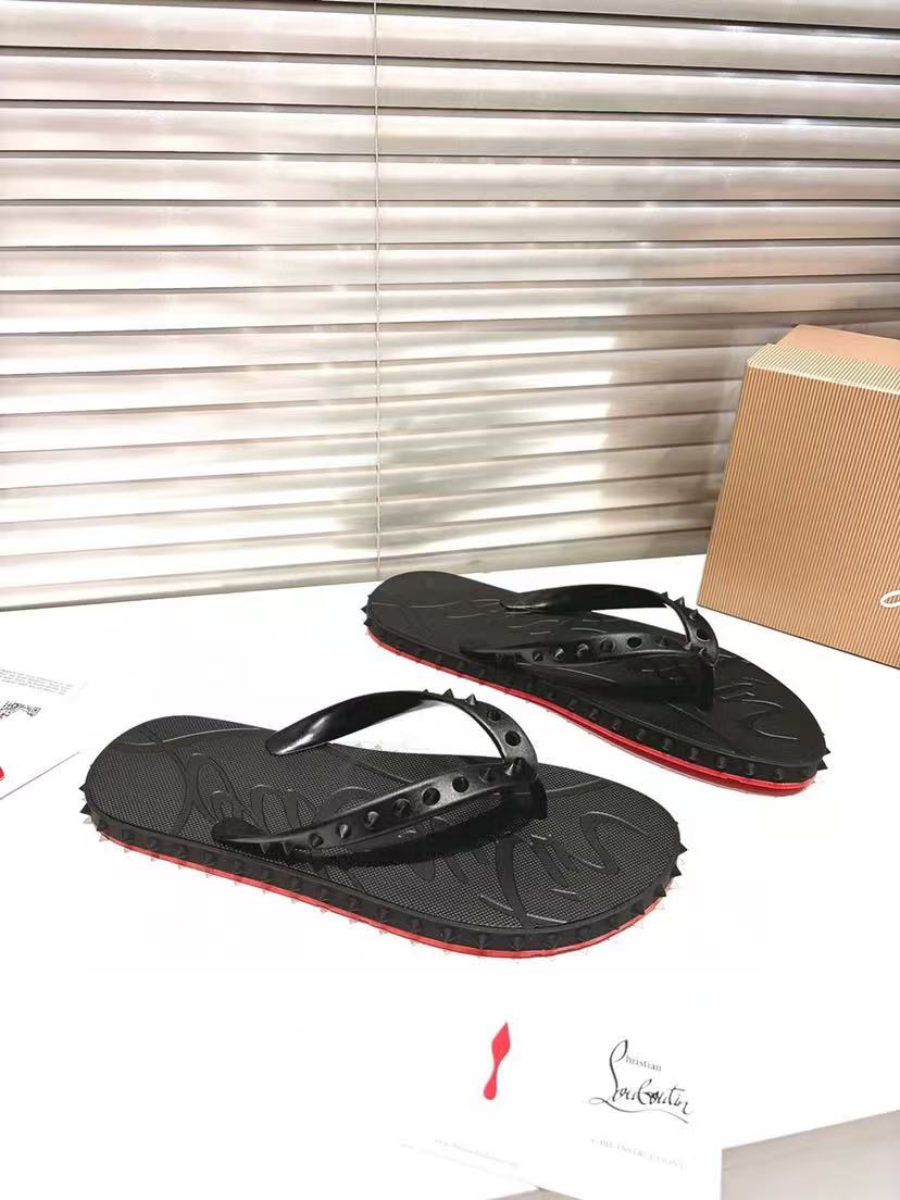 CHRISTIAN LOUBOUTIN Flip-flops