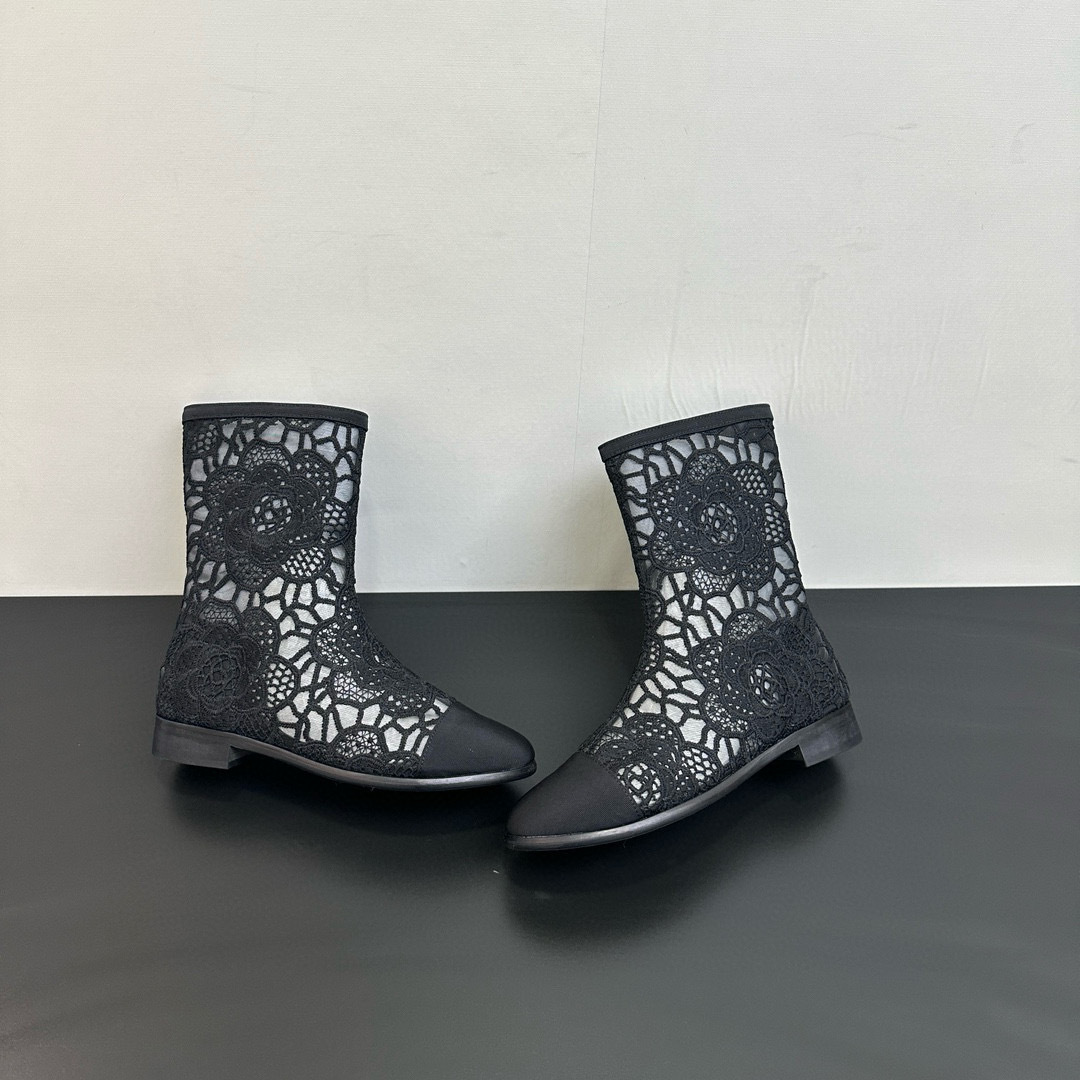 CHANEL Boots
