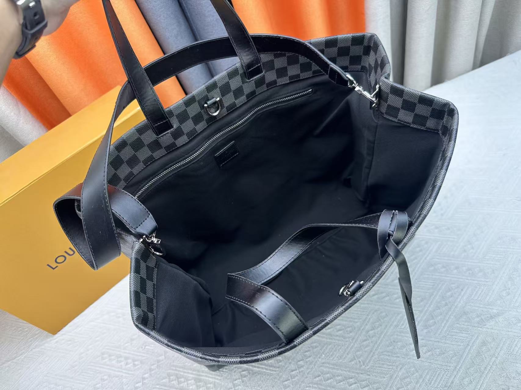 LV Tote Bag